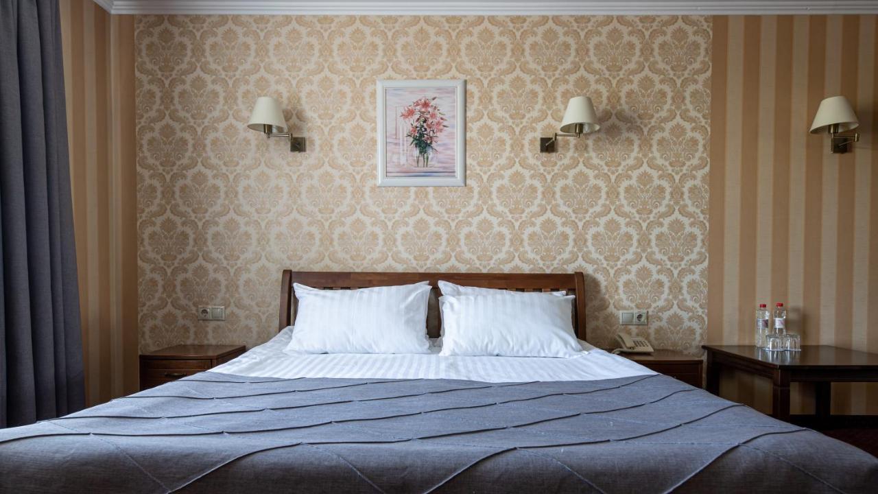 Sonata Hotel & Restaurant "Готель Соната" Lvov Exteriér fotografie