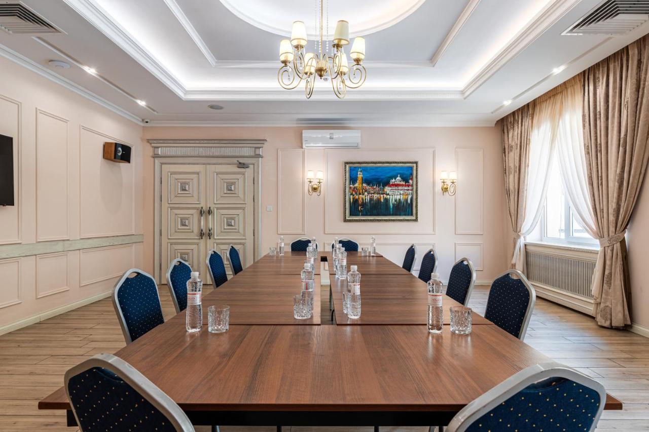Sonata Hotel & Restaurant "Готель Соната" Lvov Exteriér fotografie