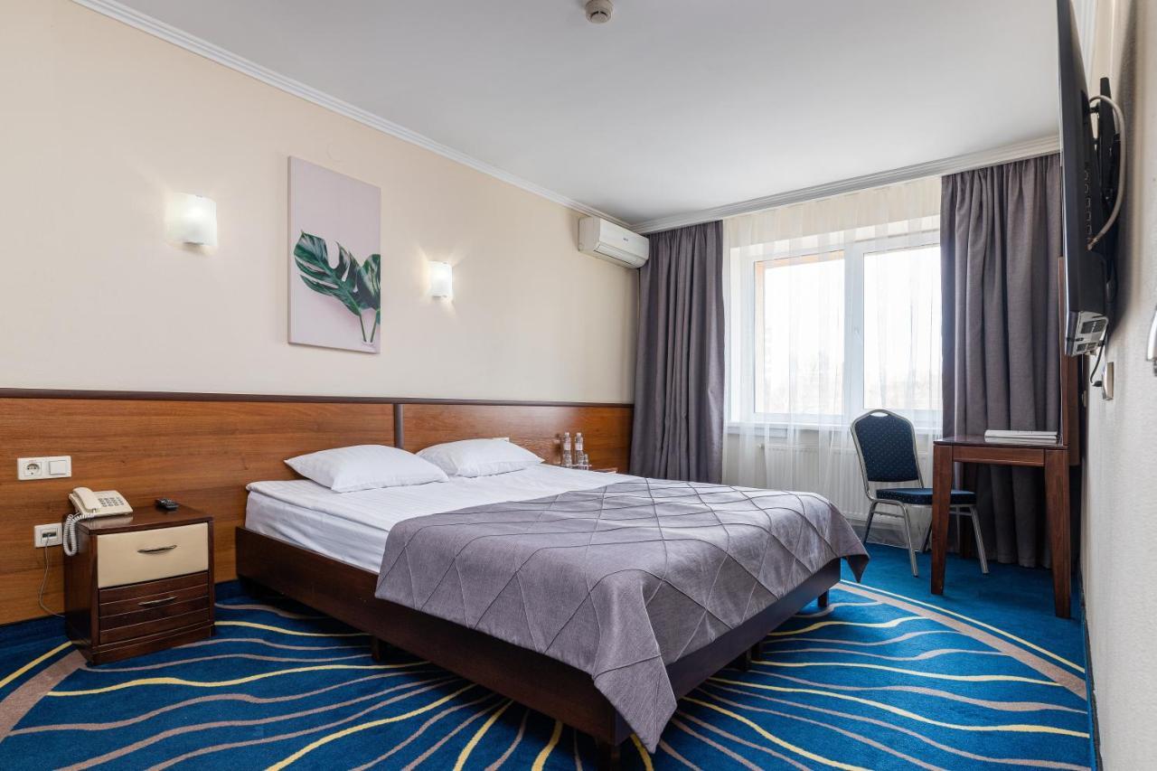 Sonata Hotel & Restaurant "Готель Соната" Lvov Exteriér fotografie