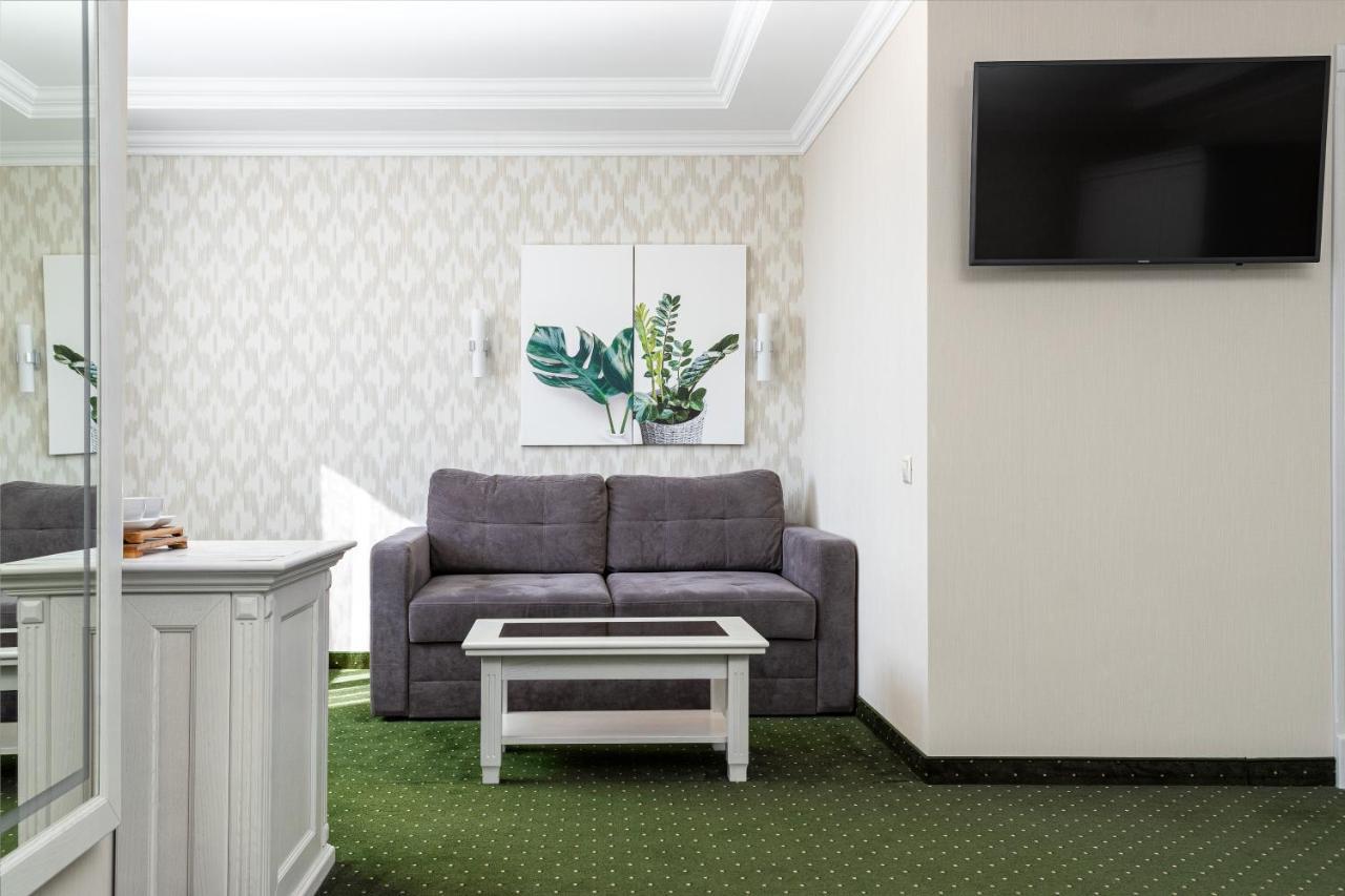Sonata Hotel & Restaurant "Готель Соната" Lvov Exteriér fotografie