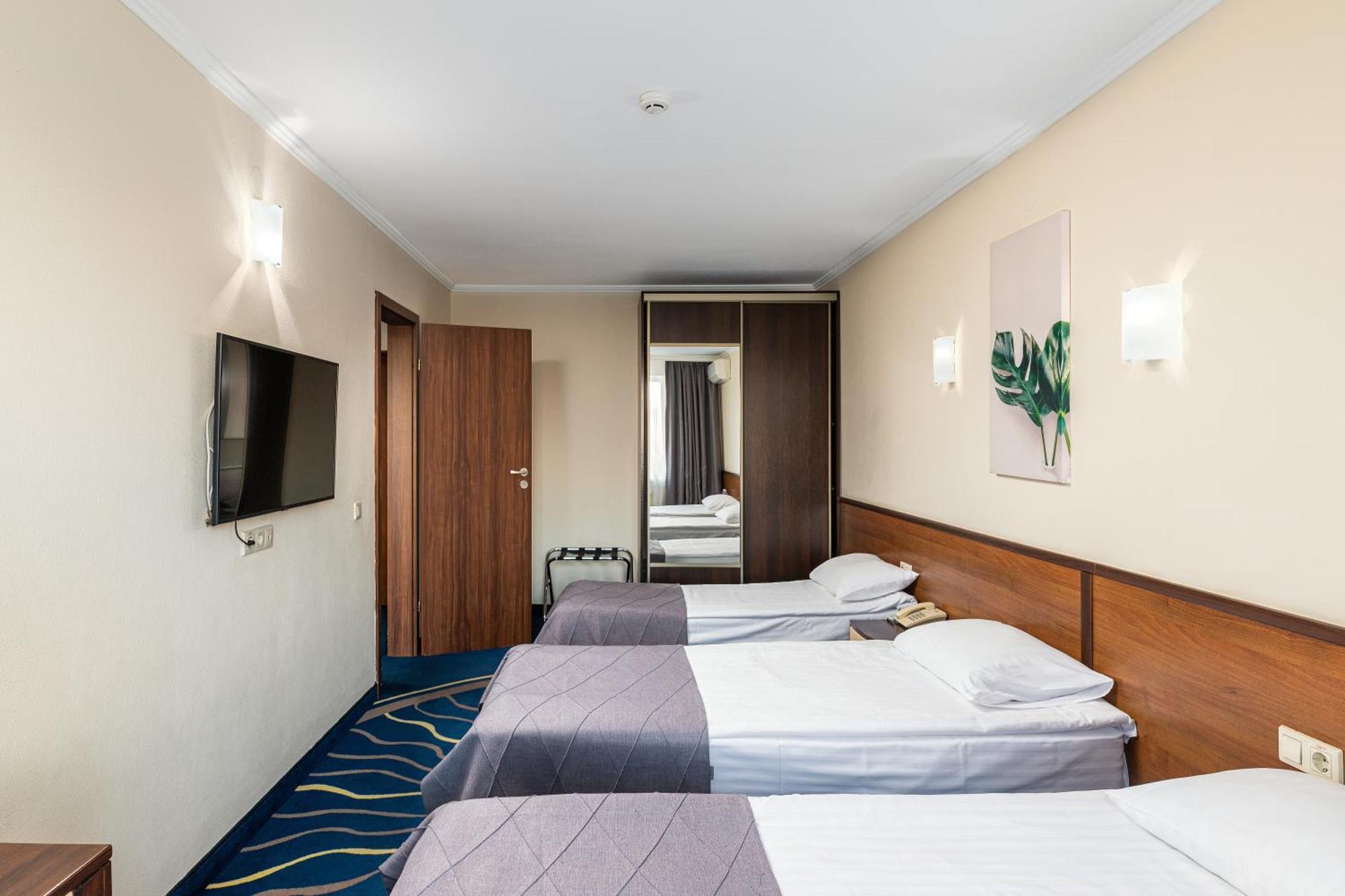 Sonata Hotel & Restaurant "Готель Соната" Lvov Pokoj fotografie