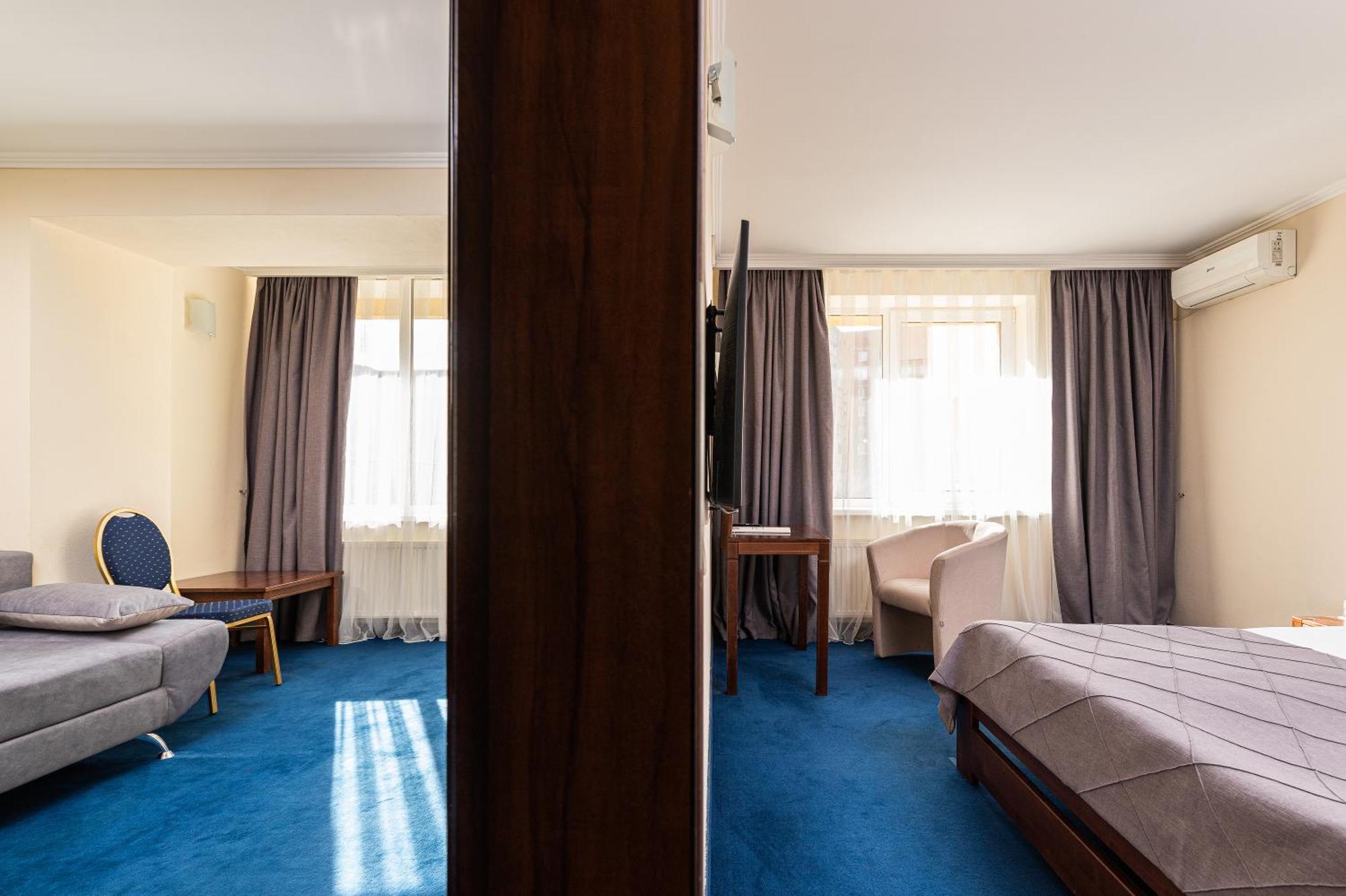 Sonata Hotel & Restaurant "Готель Соната" Lvov Pokoj fotografie