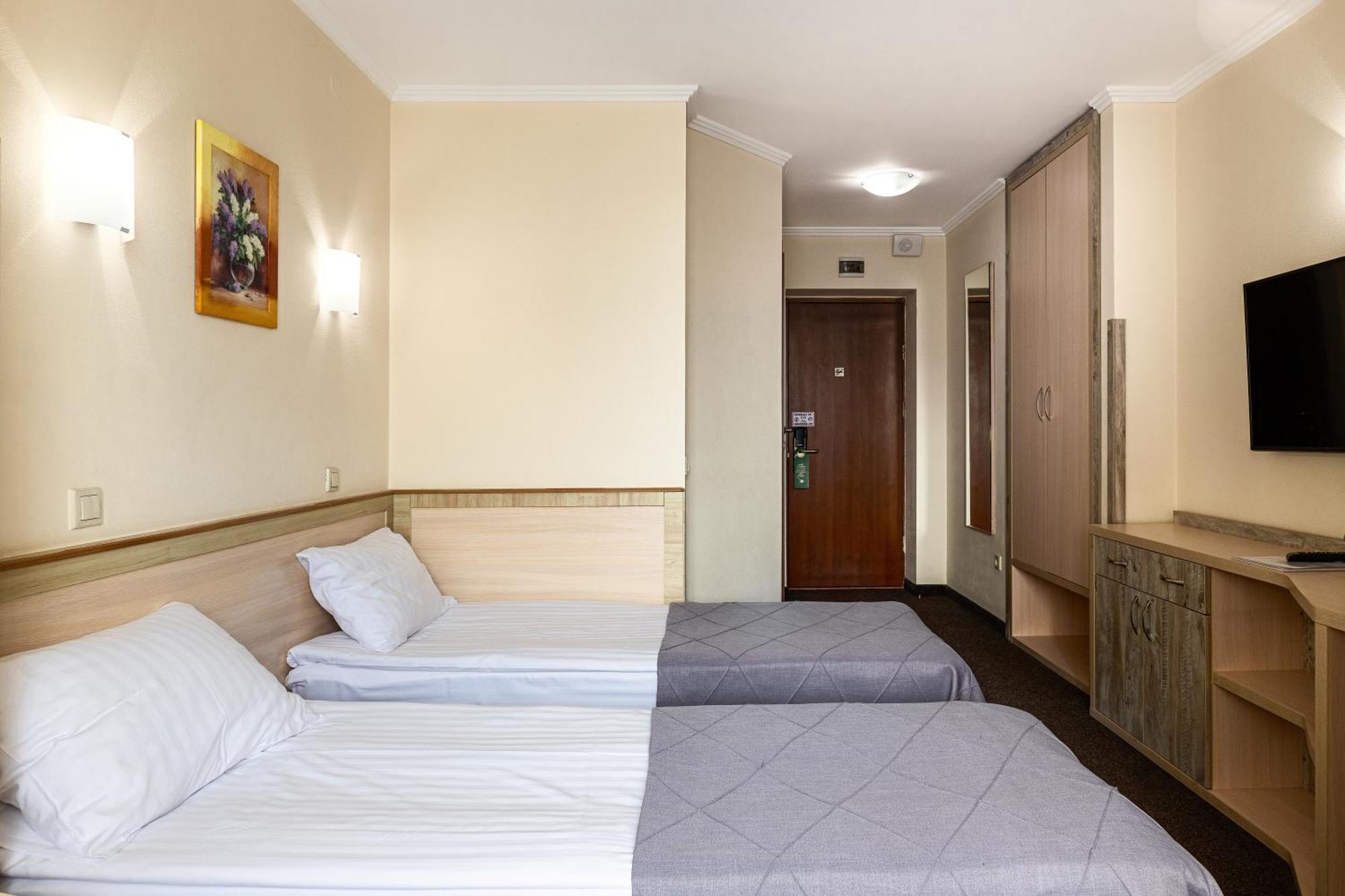 Sonata Hotel & Restaurant "Готель Соната" Lvov Pokoj fotografie