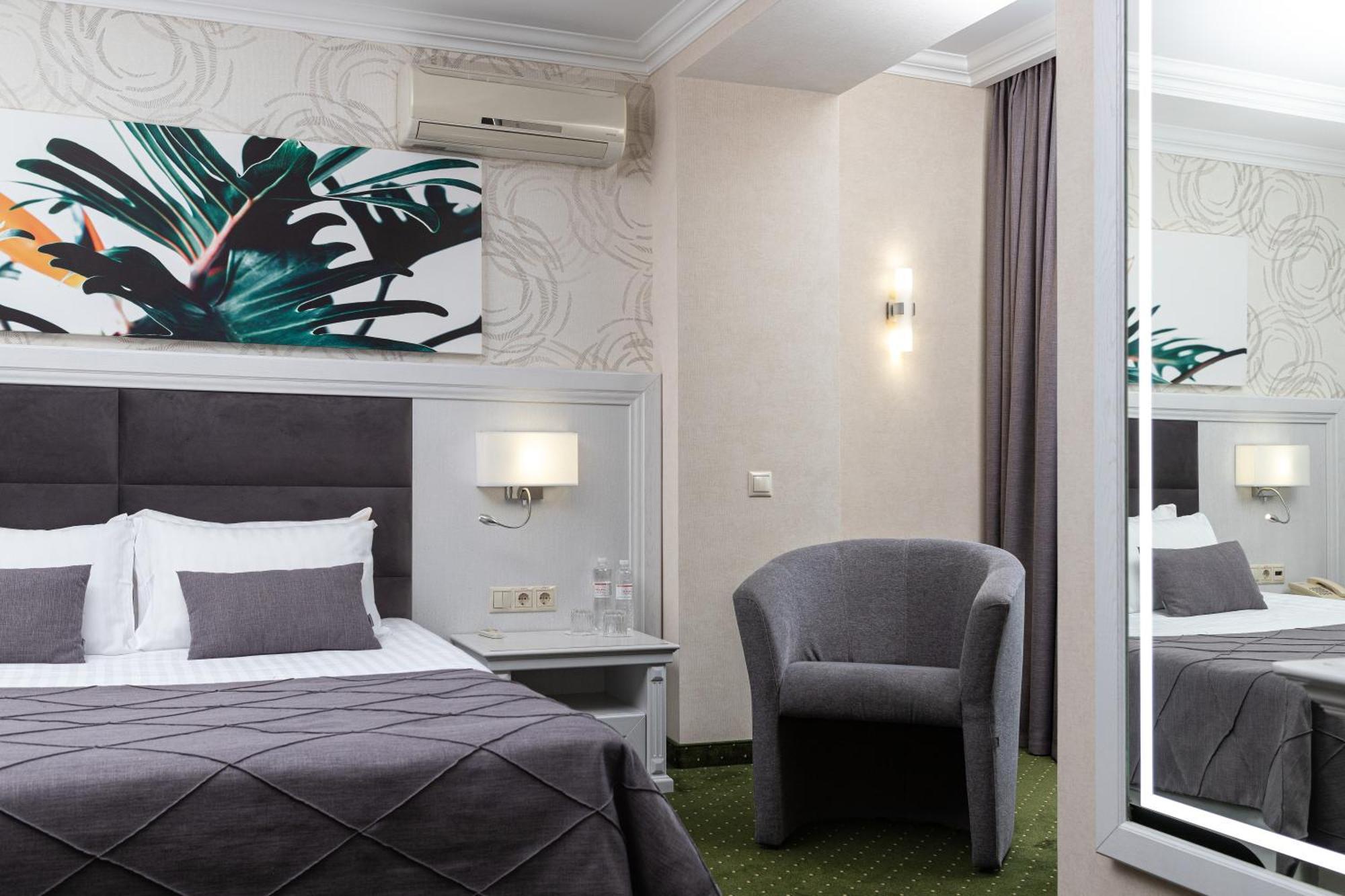 Sonata Hotel & Restaurant "Готель Соната" Lvov Pokoj fotografie